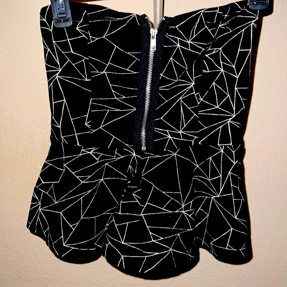 Forever 21 Strapless, zip-up peplum top